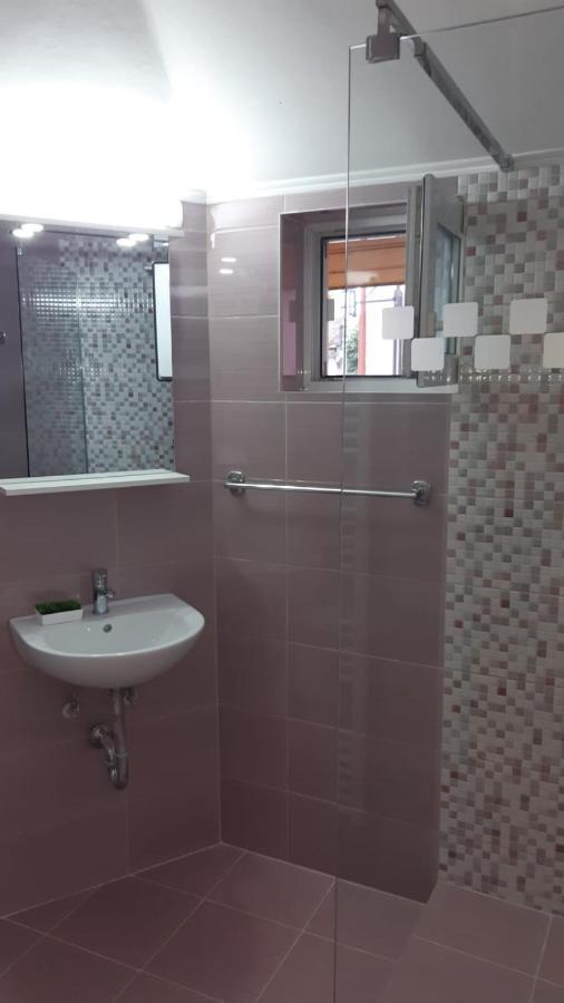 Făgăraş Calypso Rooms מראה חיצוני תמונה