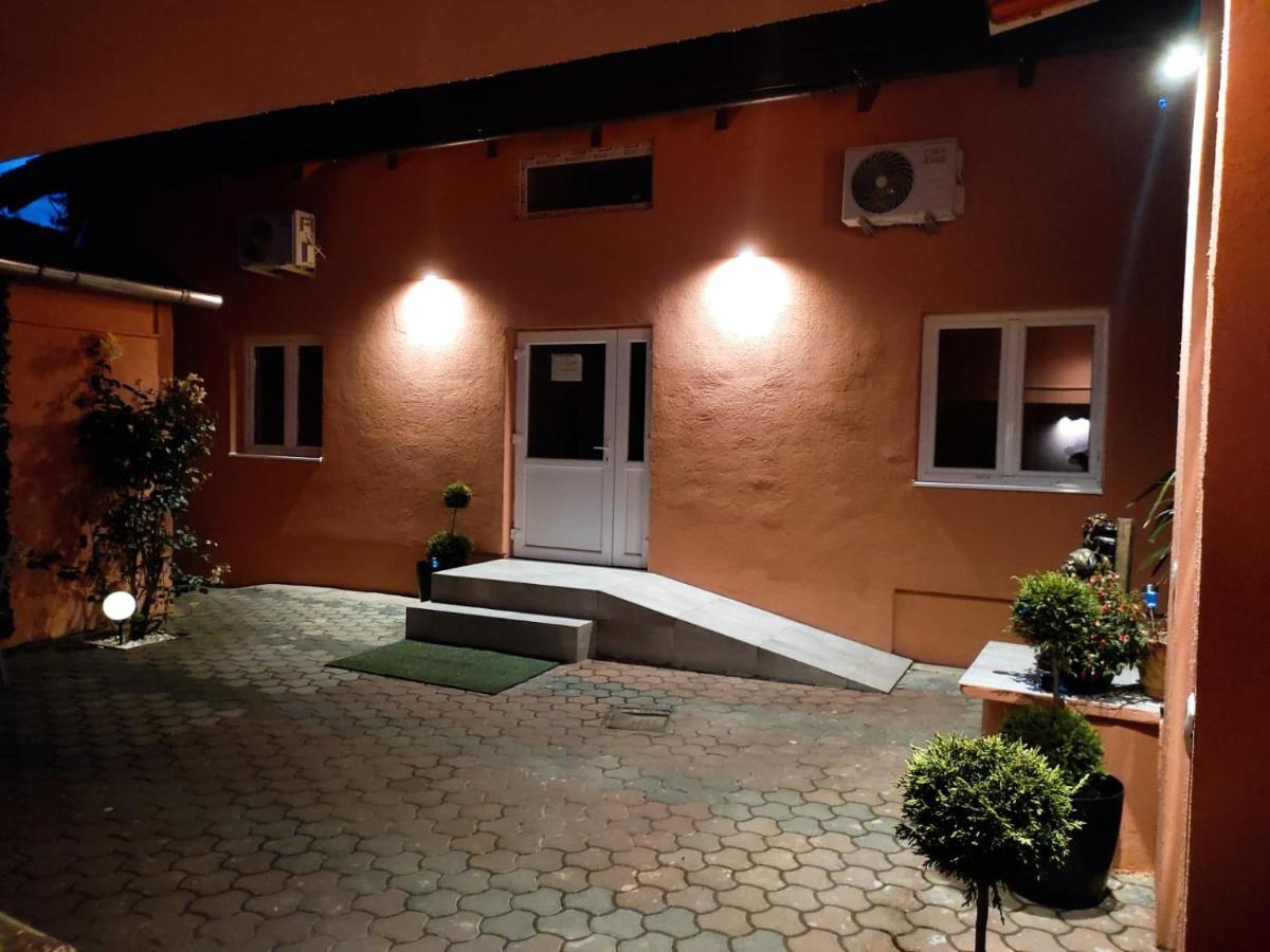 Făgăraş Calypso Rooms מראה חיצוני תמונה