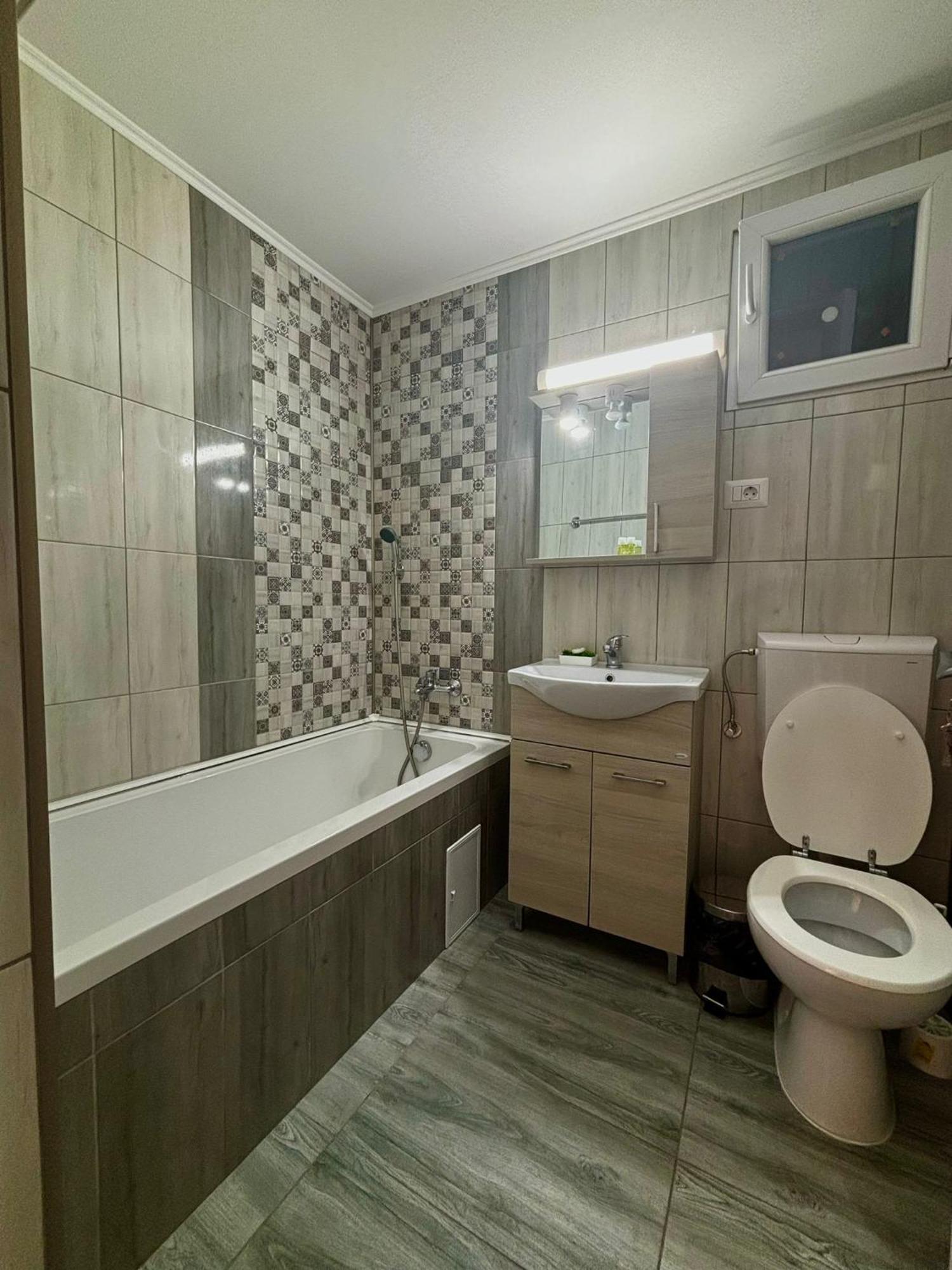 Făgăraş Calypso Rooms מראה חיצוני תמונה